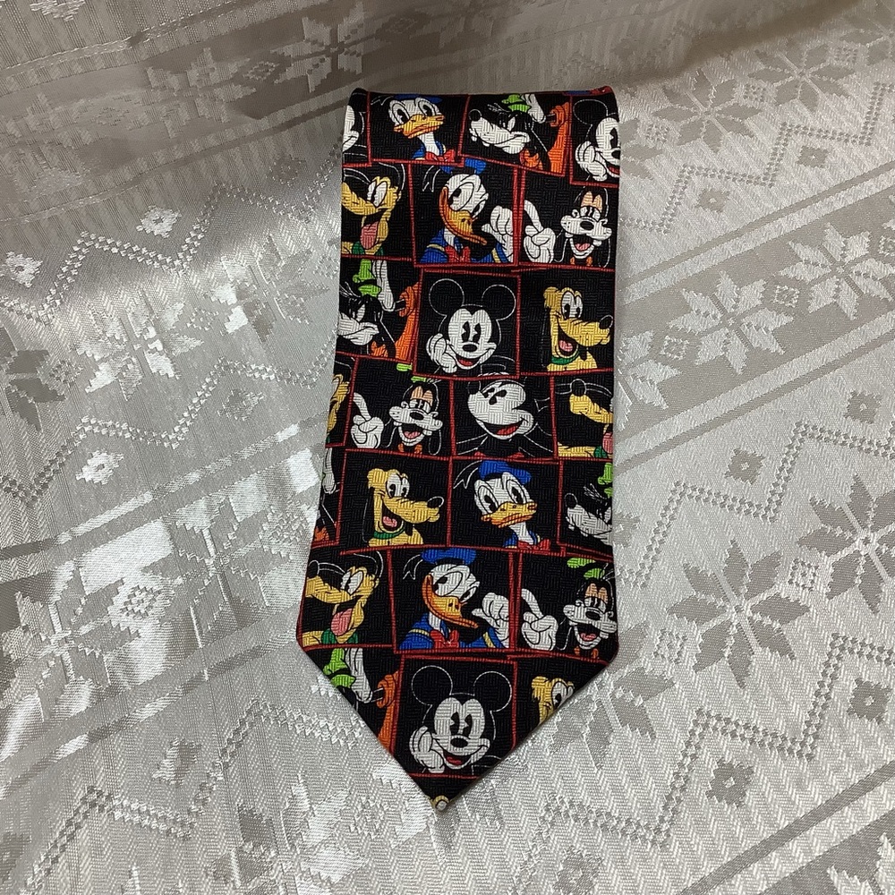 Disney Tie Mickey & Co. Silk
